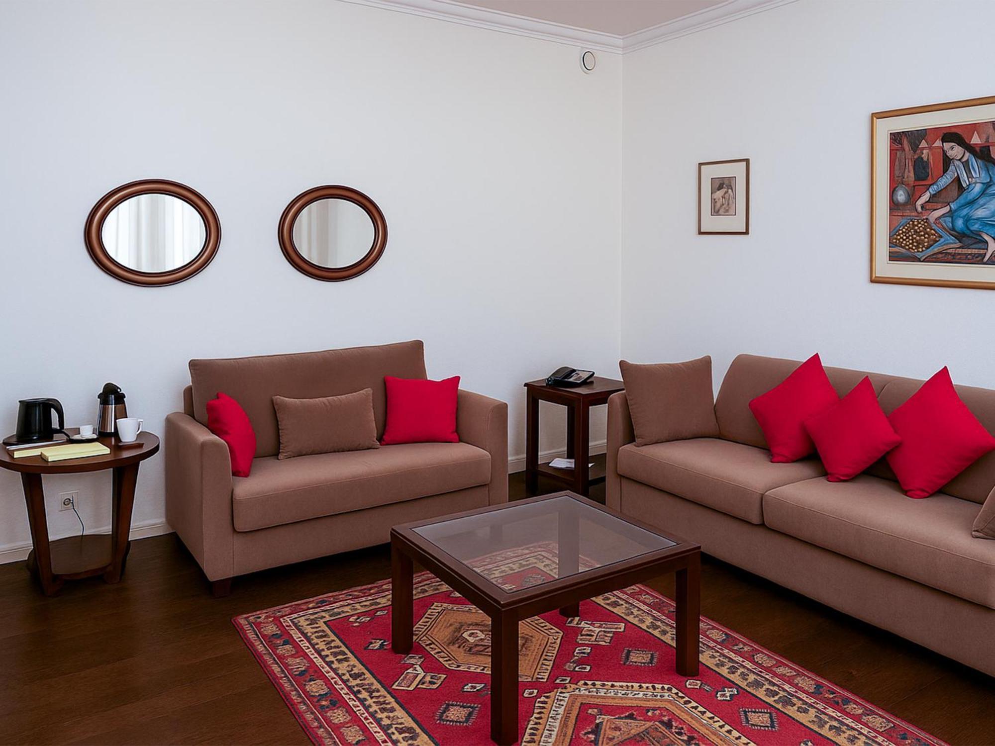 Du Parc - Centre Hotel 4*